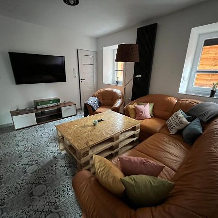 Blisko Teatru 2 Apartment Walbrzych Bagian luar foto