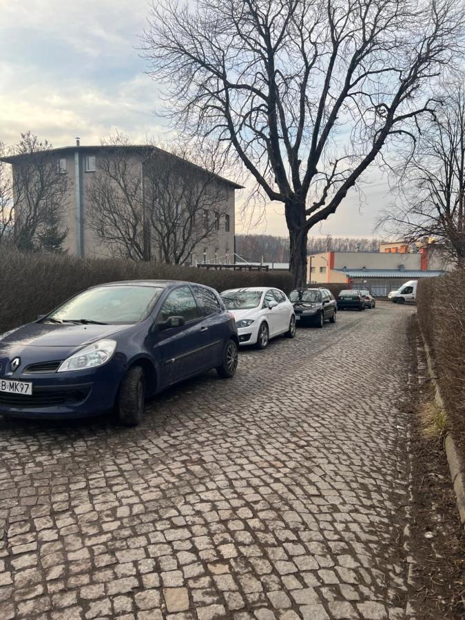 Blisko Teatru 2 Apartment Walbrzych Bagian luar foto